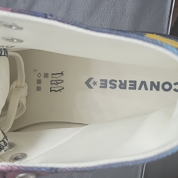 Converse High Top Brand new. - Picture 11 of 14